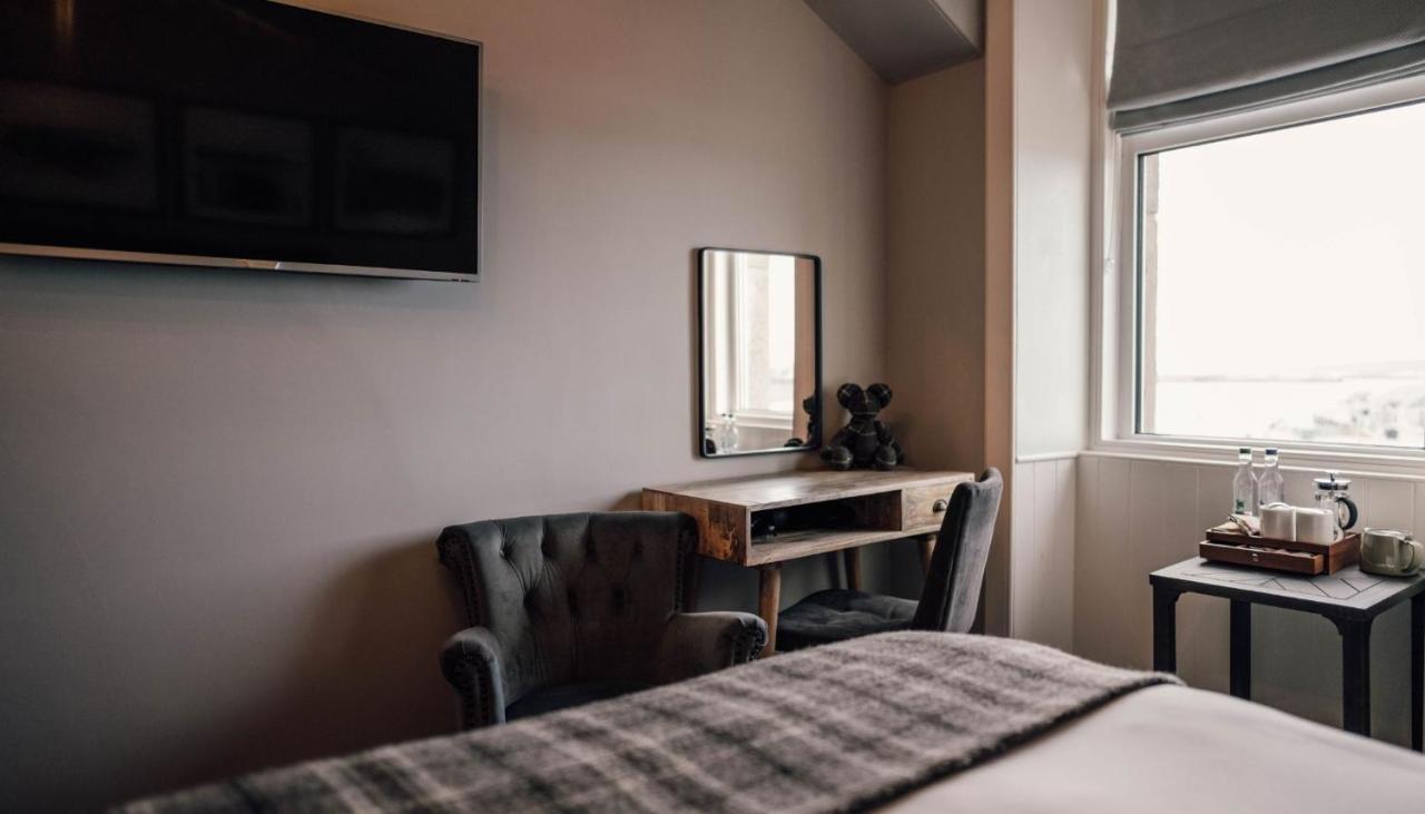 The Kirkwall Hotel Екстериор снимка
